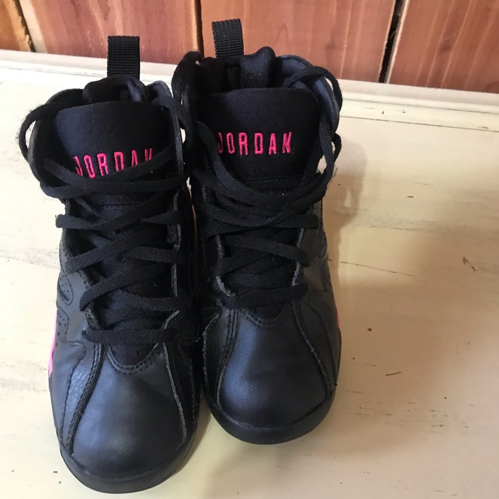 Jordan’s (girls) black and pink
